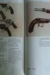 Vzácné zbraně a zbroj (ze sbírek vojenského muzea v Praze)